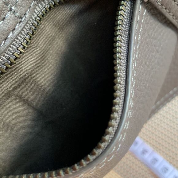 JEWELRY case gray pebbled leather travel case snap closure zippered compartment - Picture 5 of 7